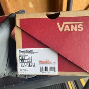 Vans Classic Slip-On in Red and White